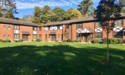 47 Pinebrook Place 47 Bay Shore, NY 11706