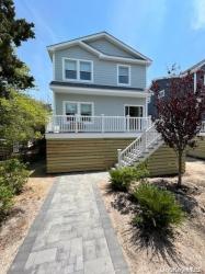572 Bayberry Walk Ocean Beach, NY 11770