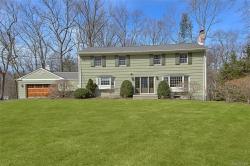 86 Valley View Road New Castle, NY 10514