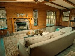 91 White Roe Livingston Manor, NY 12758