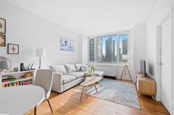 635 42nd Street W 22H New York (Manhattan), NY 10036
