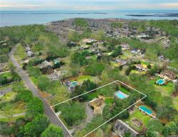 69 Inlet View Path East Moriches, NY 11940