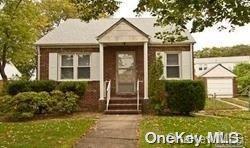 22 Bradford Road Valley Stream, NY 11580