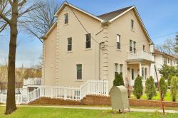 150 Parkview Avenue Bronxville, NY 10708