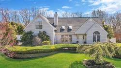 6 Cathedral Court Middle Island, NY 11953