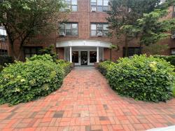 1 Townhouse Place 3C Great Neck, NY 11021