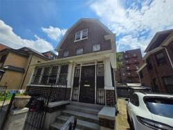 40-44 Hampton Street Elmhurst, NY 11373