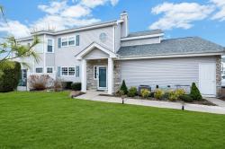 521 Highland Court 521 Moriches, NY 11955