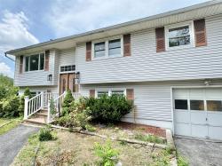 42 Merriewold Lane N Monroe, NY 10950