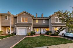 18 Ocean Watch Court 18 Freeport, NY 11520