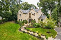12 The Intervale Roslyn, NY 11576