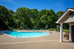 14 Nottingham Place 1402B Coram, NY 11727