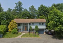 7-8 Brookridge Court Valley Cottage, NY 10989