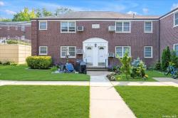 249-28 60 Avenue Lower Little Neck, NY 11362