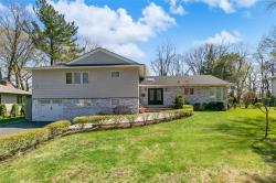 22 Olive Street Great Neck, NY 11020