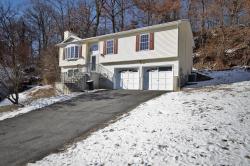 16 Sabrina Lane Ossining, NY 10562