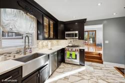 14 Rolling Way New Rochelle, NY 10804