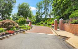 218 Gosling Hill Drive Manhasset, NY 11030