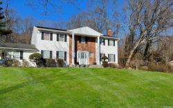 33 Louis Drive Melville, NY 11747