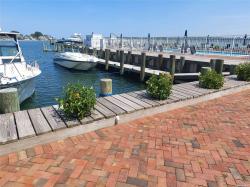 10 Stirling Cove 10 Greenport, NY 11944