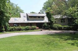 3 Lighthouse Road Kings Point, NY 11024