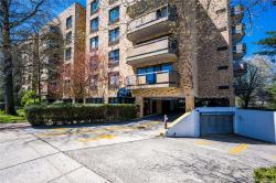 141 Great Neck Rd 4F Great Neck, NY 11021