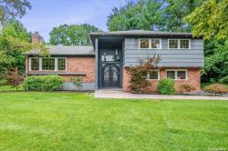 26 Red Brook Road Great Neck, NY 11024