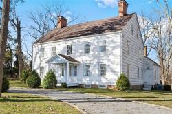 208 N Country Road Miller Place, NY 11764