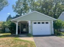190 Edinburgh Drive 190 Ridge, NY 11961