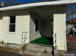 29 5th Avenue Bay Shore, NY 11706