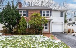 36 South Court Roslyn Heights, NY 11577