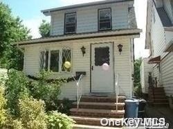 92-01 Winchester Boulevard 2 Queens Village, NY 11429