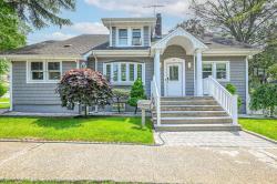 36 W Saint Marks Place Valley Stream, NY 11580