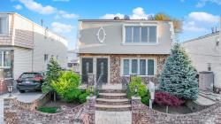 8 Rockville Avenue Staten Island, NY 10314