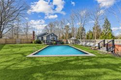 689 Main Street Westhampton Beach, NY 11978