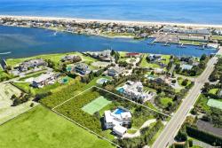 86 Jessup Lane Westhampton Beach, NY 11978