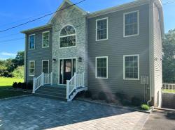 377 Jeffrey Place E Valley Cottage, NY 10989