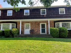 14 Sundale Court Smithtown, NY 11787