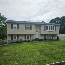 22 Woodridge Drive Garnerville, NY 10984