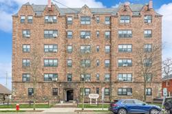 141 Wyckoff Place 4C Woodmere, NY 11598