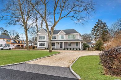 24 Indian Run East Quogue, NY 11942