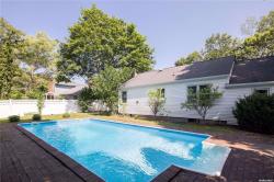 1 Castleview Court Westhampton, NY 11977