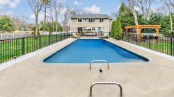 22 Deerfeed Path East Quogue, NY 11942