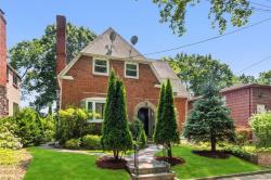 6 Harding Parkway Mount Vernon, NY 10552