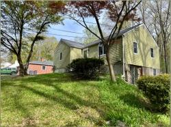 24 Chestnut Lane Newburgh, NY 12550