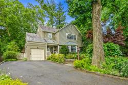 9 Wyngate Place Great Neck, NY 11021