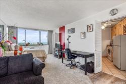 2 Bay Club Drive 19R Bayside, NY 11360