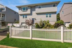 869 Beach Street Lindenhurst, NY 11757