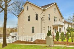 150 Parkview Avenue Bronxville, NY 10708