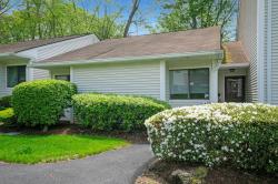 82 Molly Pitcher Lane B Yorktown Heights, NY 10598